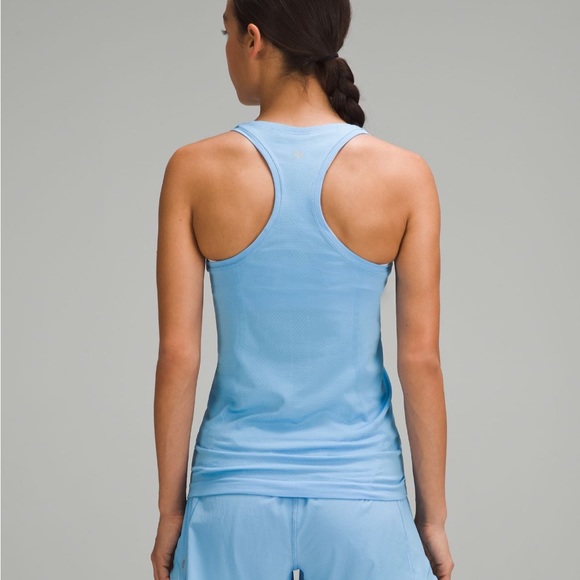 Pink lululemon tank top size 8 - Picture 5 of 5